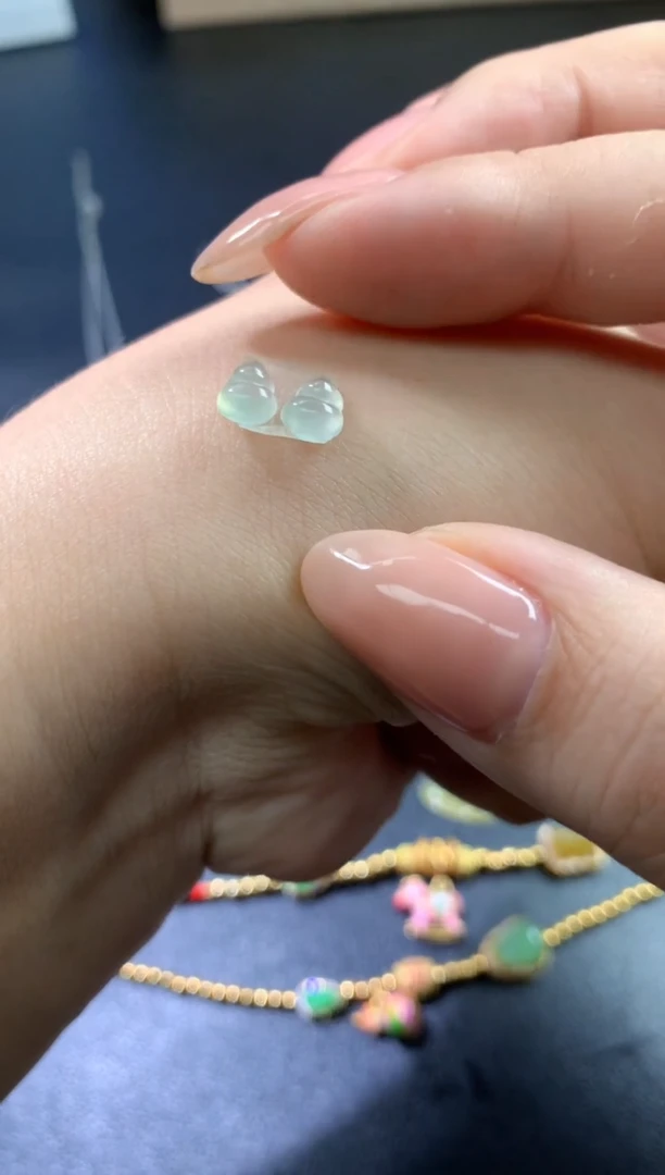 未镶嵌定制翡翠毛货