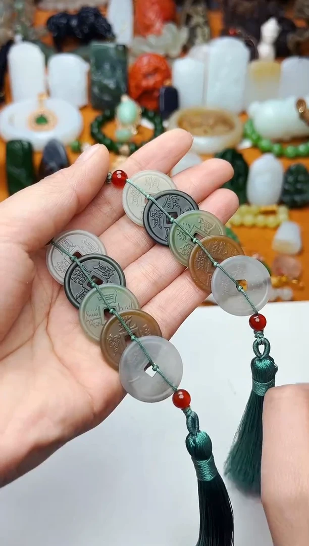 【闪购商品】和田玉挂链未镶嵌五帝钱多样性拍一发一