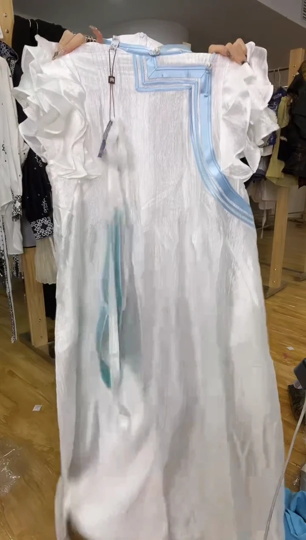 连衣裙       XL码      120-130斤