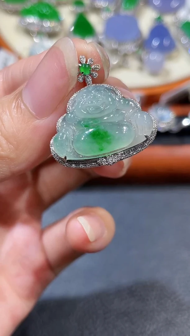 吊坠(不含链)18K金镶嵌翡翠佛