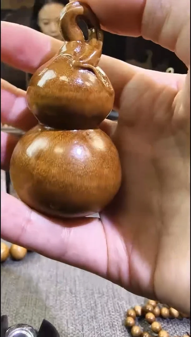 金丝楠      葫芦