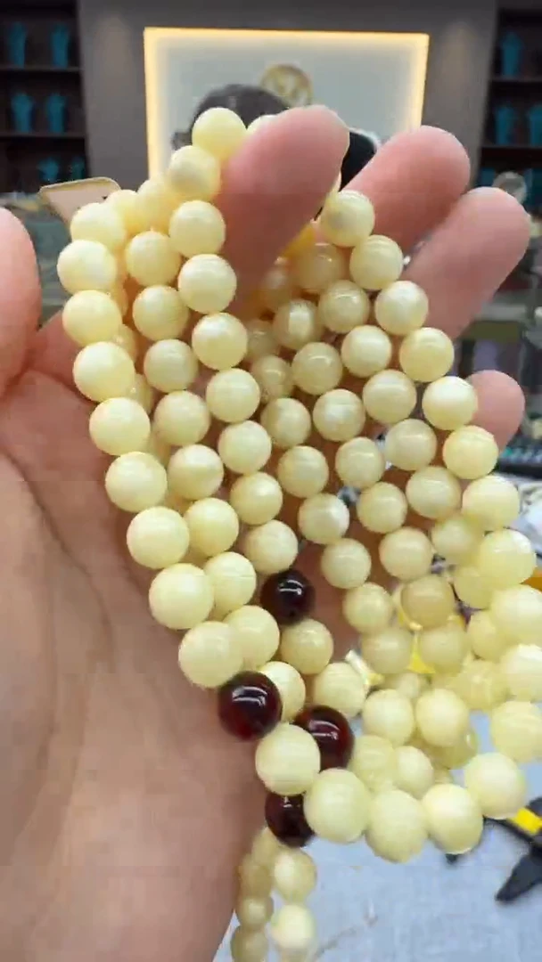 琥珀颈饰未镶嵌167号秒拍 假一罚三