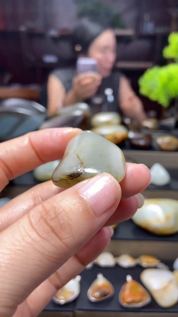 未镶嵌和田玉挂件和田玉吊坠挂件精美