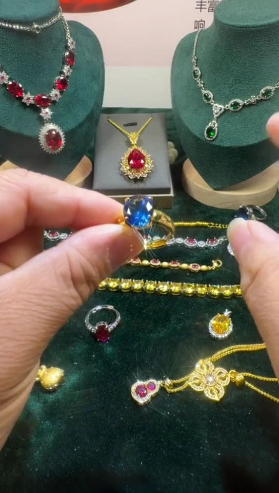 戒指蓝宝石18K金镶嵌1