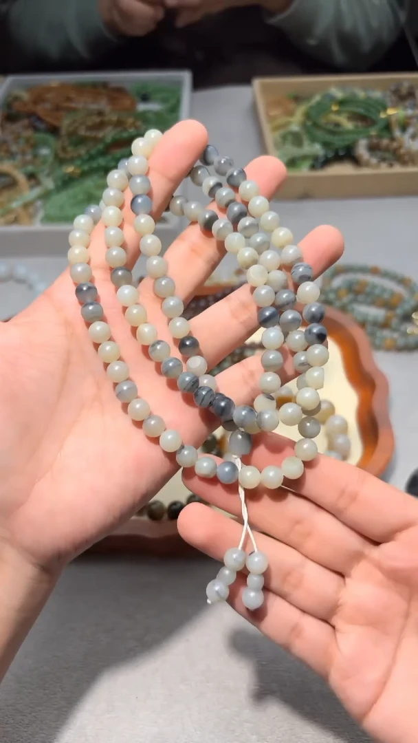 颈饰未镶嵌和田玉新疆和田带皮卡8