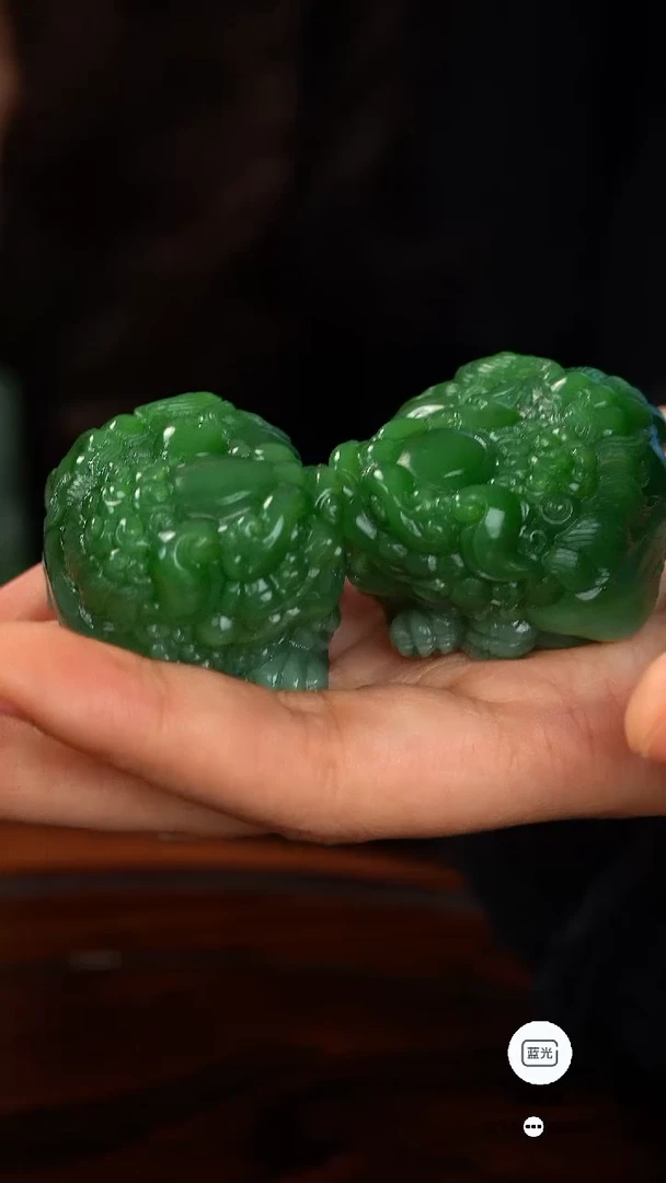 未镶嵌和田玉（碧玉）把件007舞狮