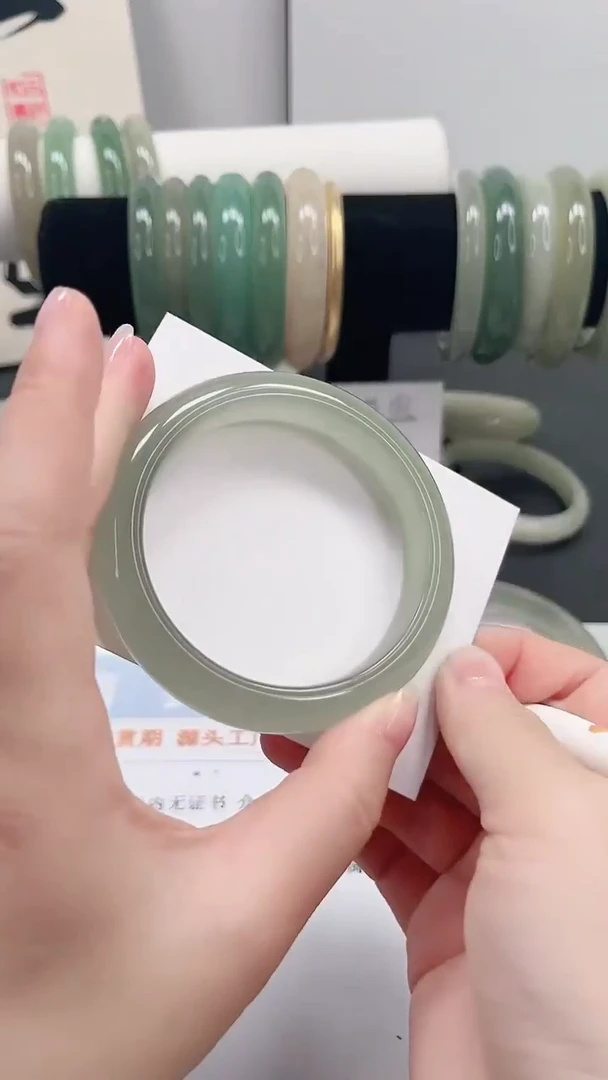 未镶嵌手镯石英质玉27-55.9