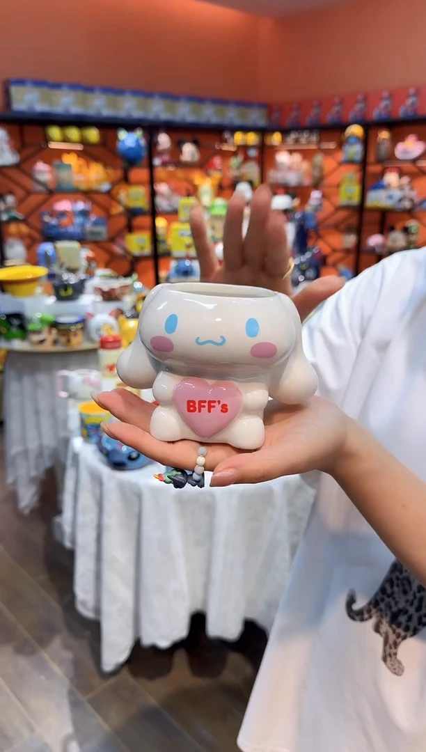 瓷片@@玉桂狗情人节抱心陶瓷杯