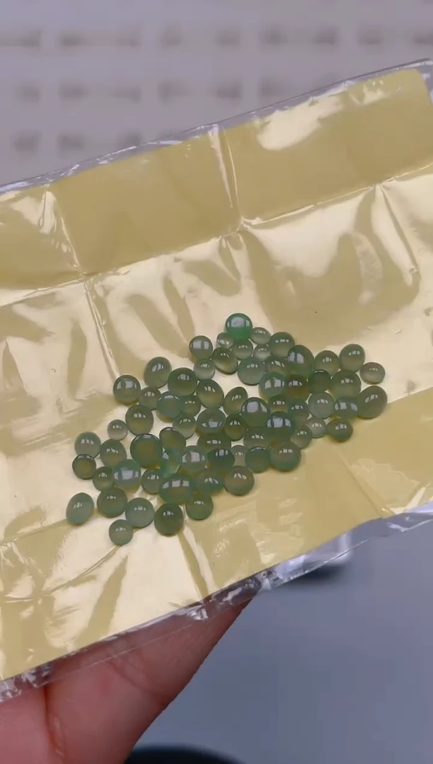 未镶嵌定制翡翠天然翡翠蛋面34