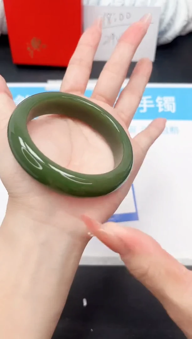 手镯石英质玉未镶嵌211-