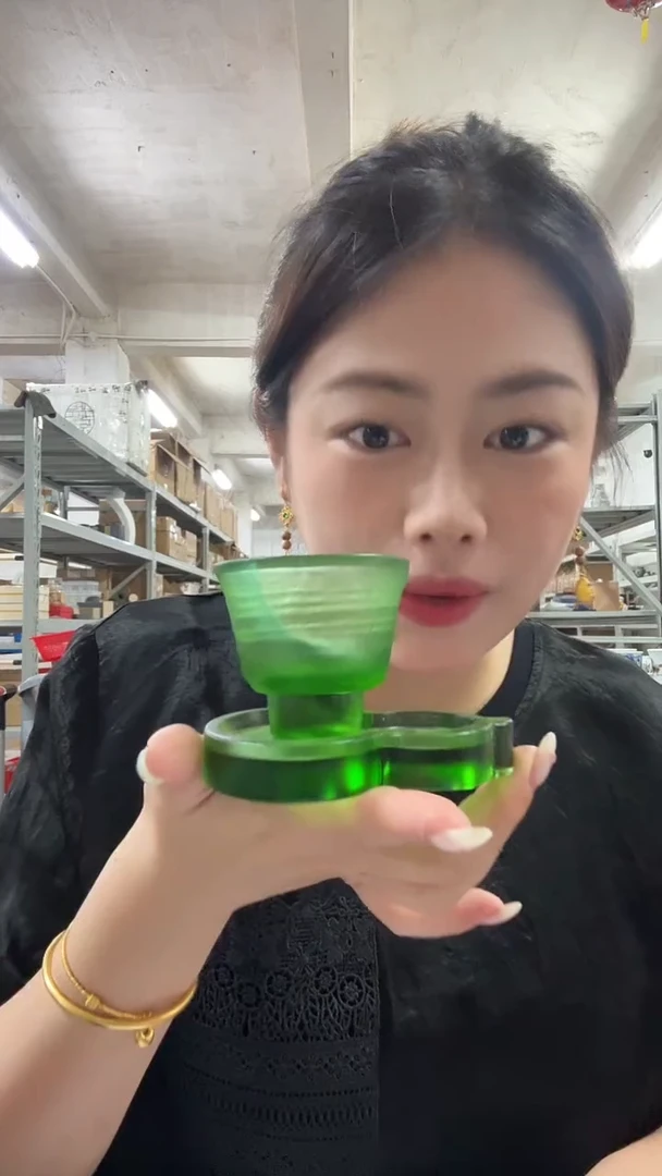 琉璃 知己琉璃品茗杯(深绿)+琉璃 葫芦水晶杯垫 (深绿)
