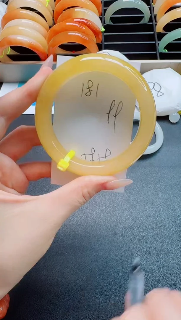 石英质玉手镯未镶嵌181