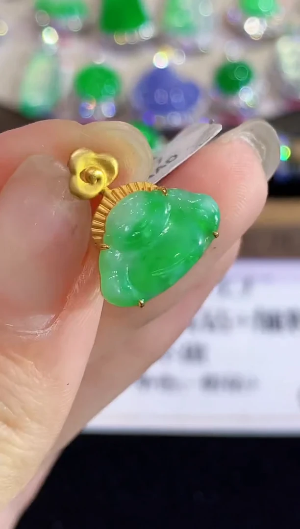 吊坠(不含链)18K金镶嵌翡翠L0387多样性发其一