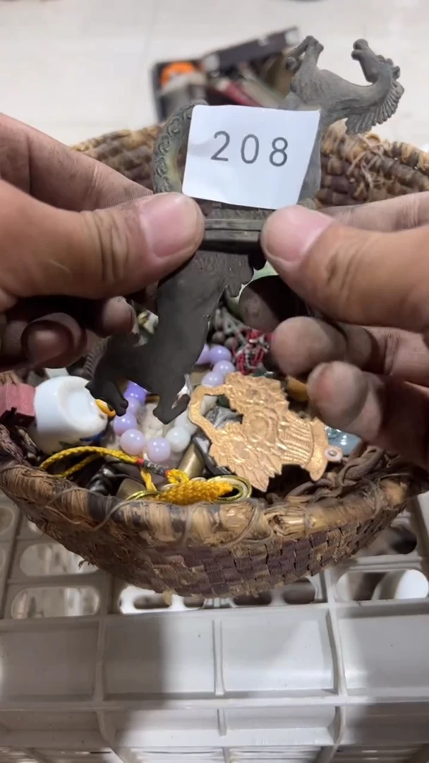 陶瓷依****空工艺品0821208