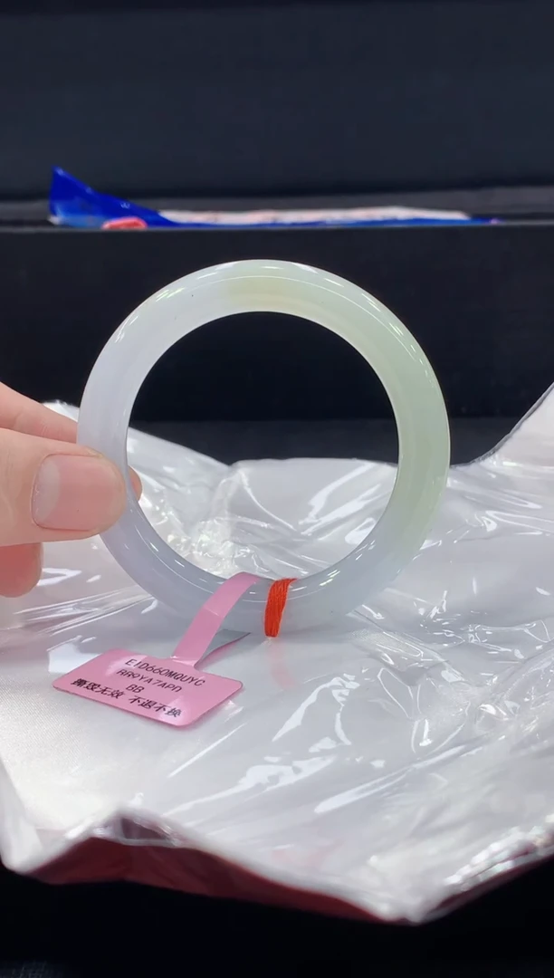 未镶嵌手镯翡翠翡翠手镯