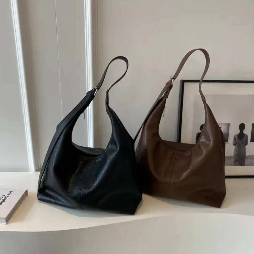 2025复古时尚休闲大容量包女新款简约上班通勤专用斜挎包