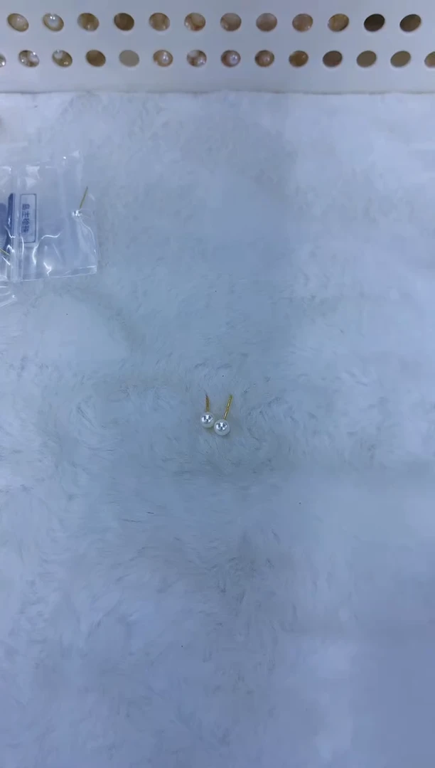 18K金镶嵌饰品海水珍珠5-6素钉