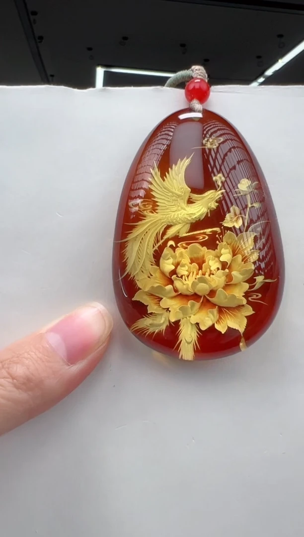 琥珀颈饰未镶嵌凤凰