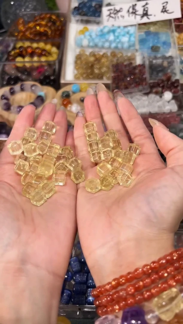 【闪购商品】水晶手串未镶嵌黄水晶方糖一颗卡9