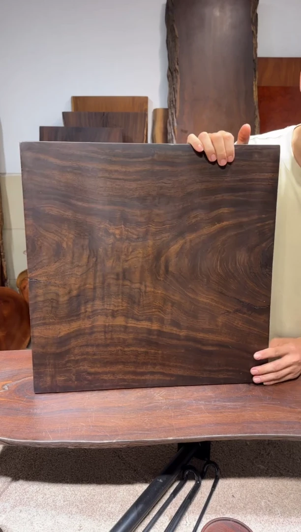 风车木（黑檀木）尺寸50*50*2.3编号610