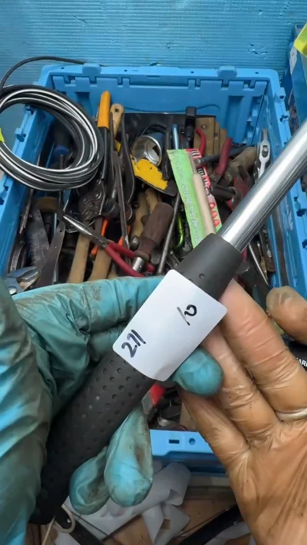 飞*家用五金工具一个