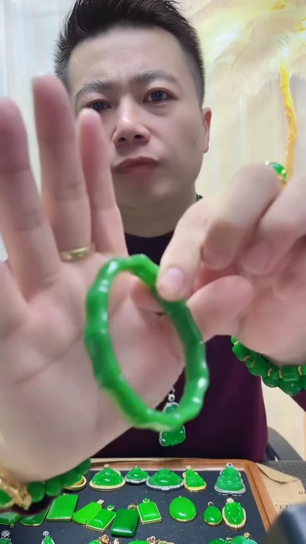 未镶嵌手链和田玉和田玉手链