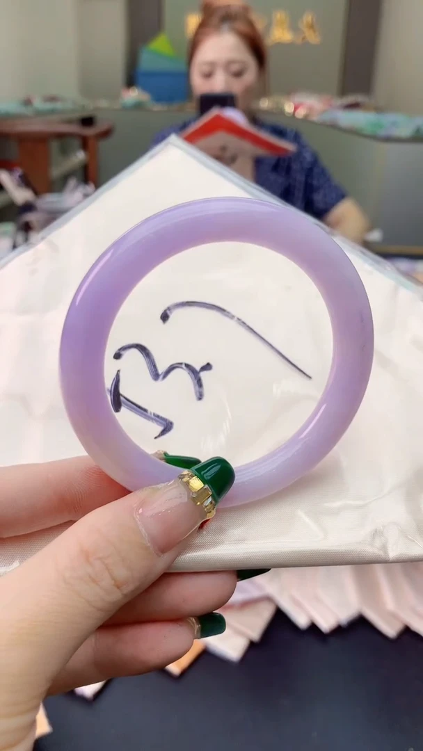 翡翠手镯未镶嵌0767908909