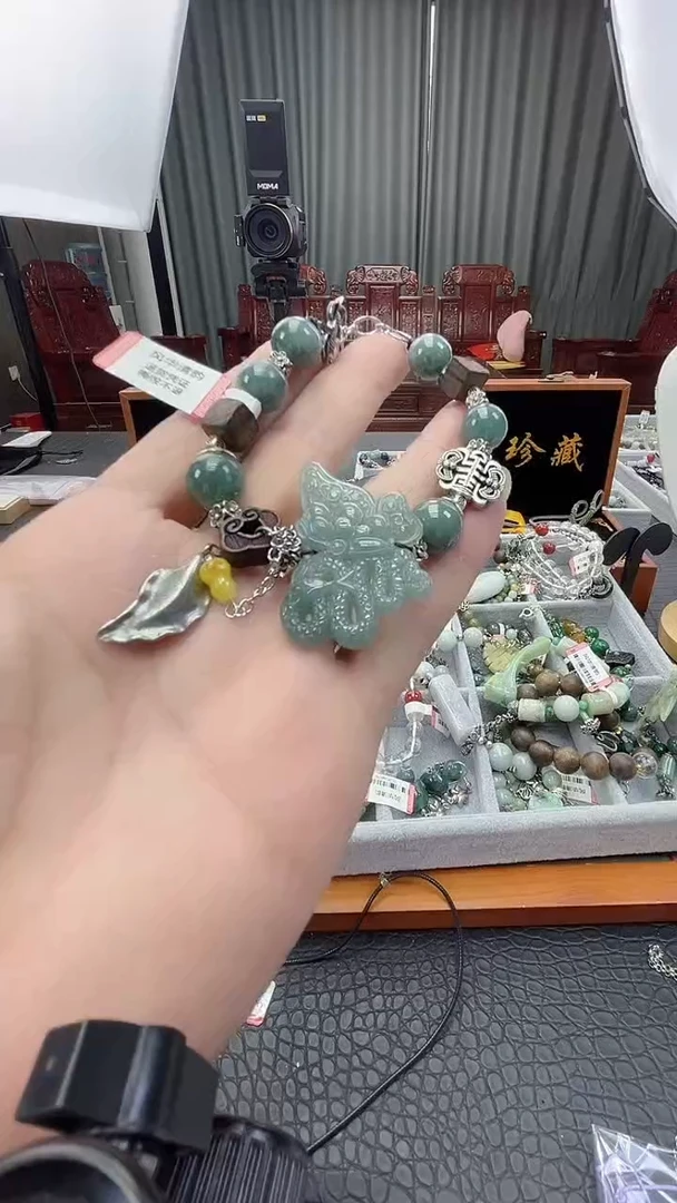 颈饰未镶嵌翡翠翡翠蝴蝶手链