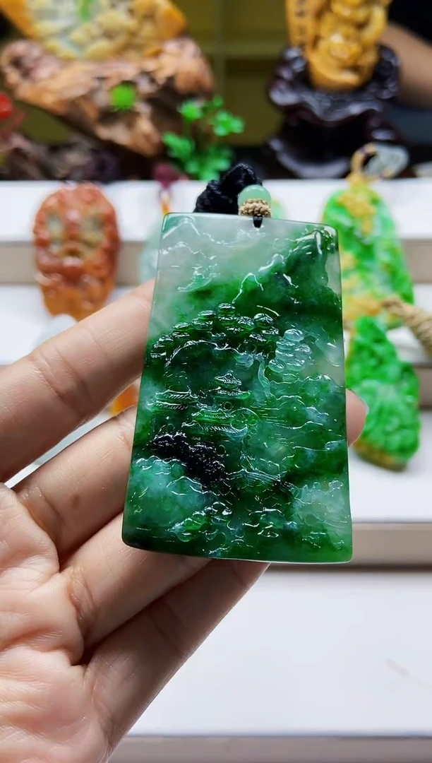 颈饰未镶嵌翡翠翡翠A货