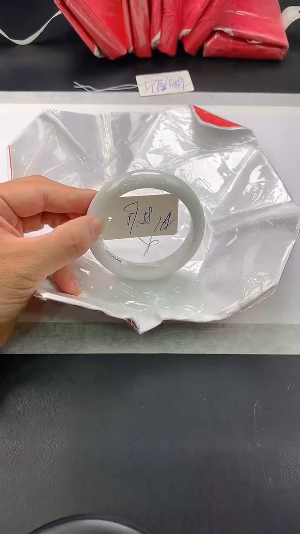 翡翠手镯未镶嵌43