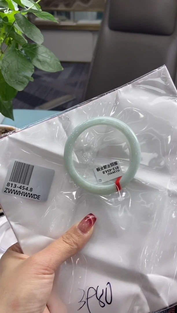 【闪购商品】翡翠手镯未镶嵌LCG镯 813-454.8