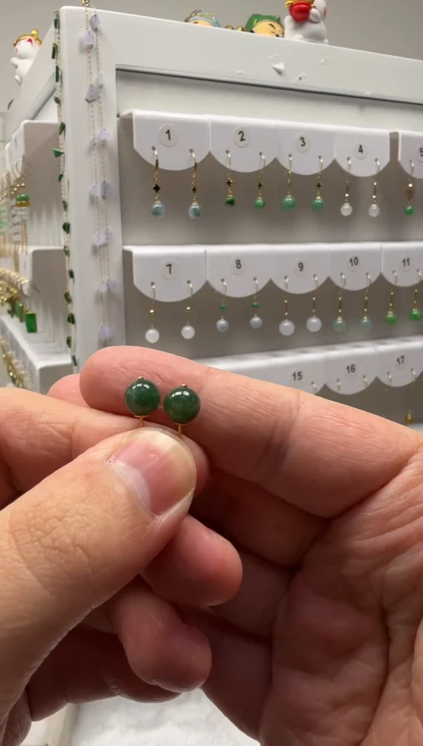 18K金镶嵌翡翠耳饰缅甸天然翡翠a货