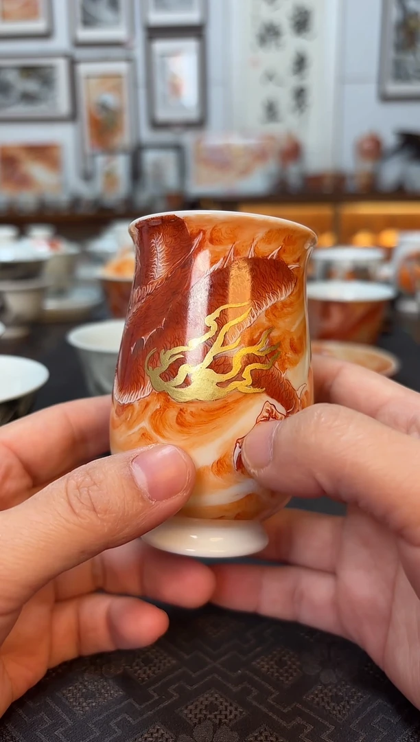 泛红描金龙大闻香主人杯