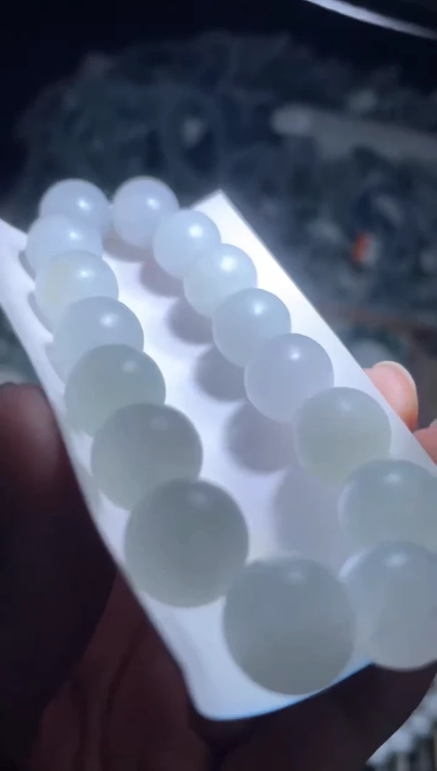 未镶嵌定制翡翠天然缅甸翡翠手串38