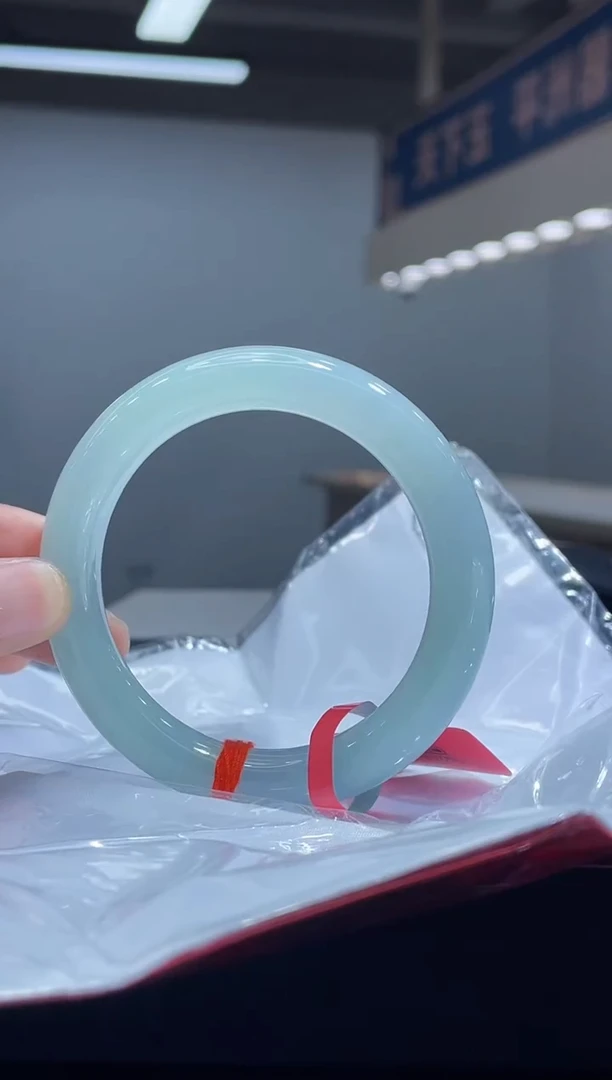 未镶嵌手镯翡翠3