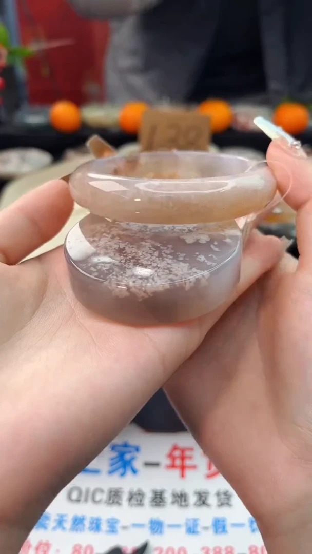 【闪购商品】石英质玉手镯未镶嵌赠送镯心（59圈口）