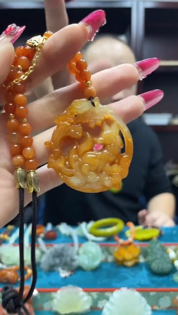 未镶嵌岫玉吊坠·