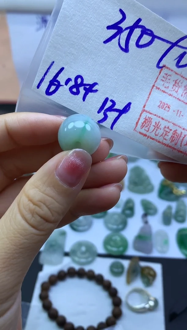 未镶嵌定制翡翠36桶珠*360元毛货需精抛光