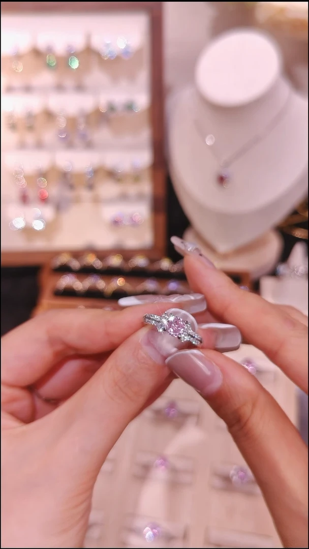 合金无蝴蝶小粉钻戒指