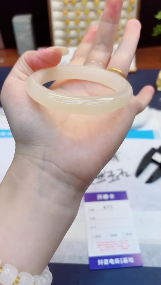 未镶嵌手镯石英质玉415-财气镯-圈口56