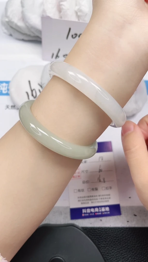 未镶嵌手镯石英岩玉18-60/61