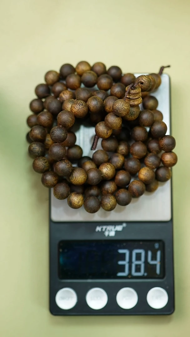 【闪购商品】沉香木手串9mm圆珠多圈38g+