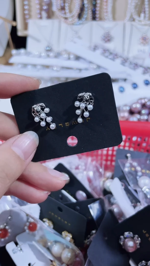 未镶嵌耳饰淡水珍珠耳环