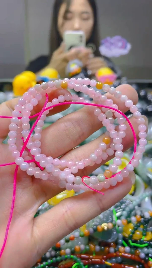 翡翠未镶嵌颈饰4MM/B/翡翠A货，一件也可是批发价