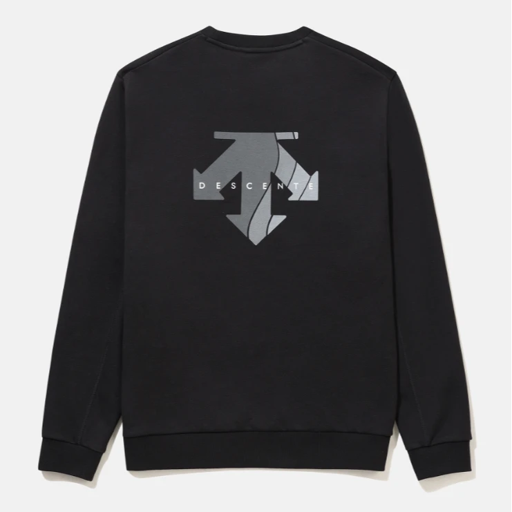 DESCENTE/迪桑特25年新运动休闲圆领长袖背标秋季简约百搭UHT71