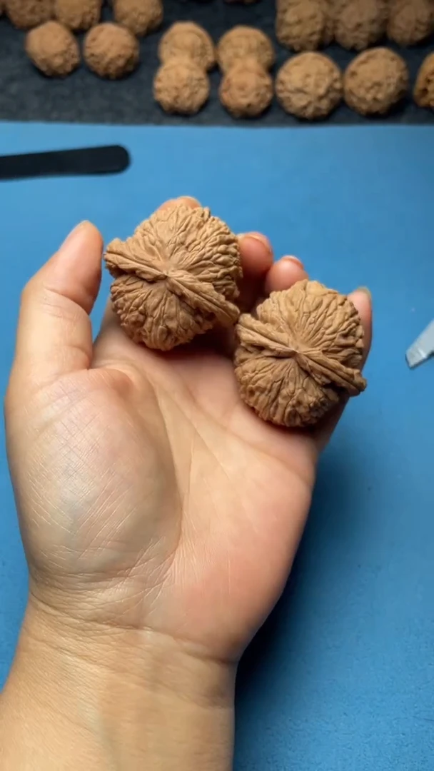 桃核把件w70 白狮子  44尺