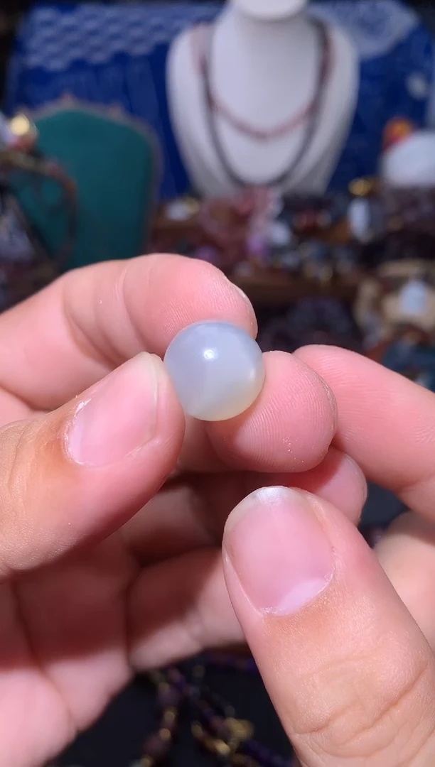 未镶嵌圆珠长石白月光圆珠单颗，卡14m+