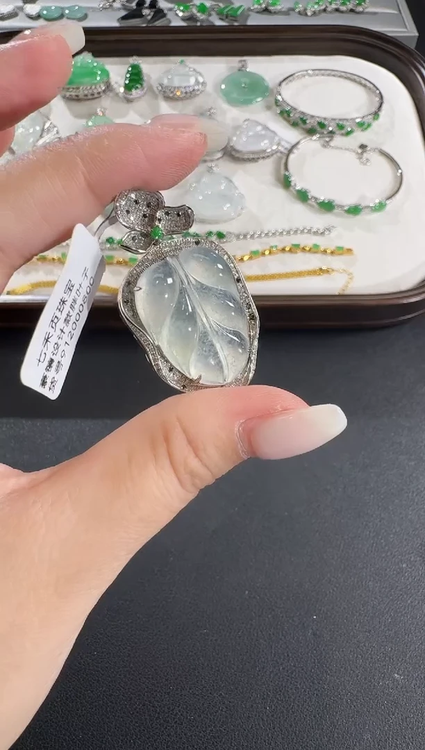 吊坠(不含链)18K金镶嵌翡翠【源头工厂】钻石镶嵌