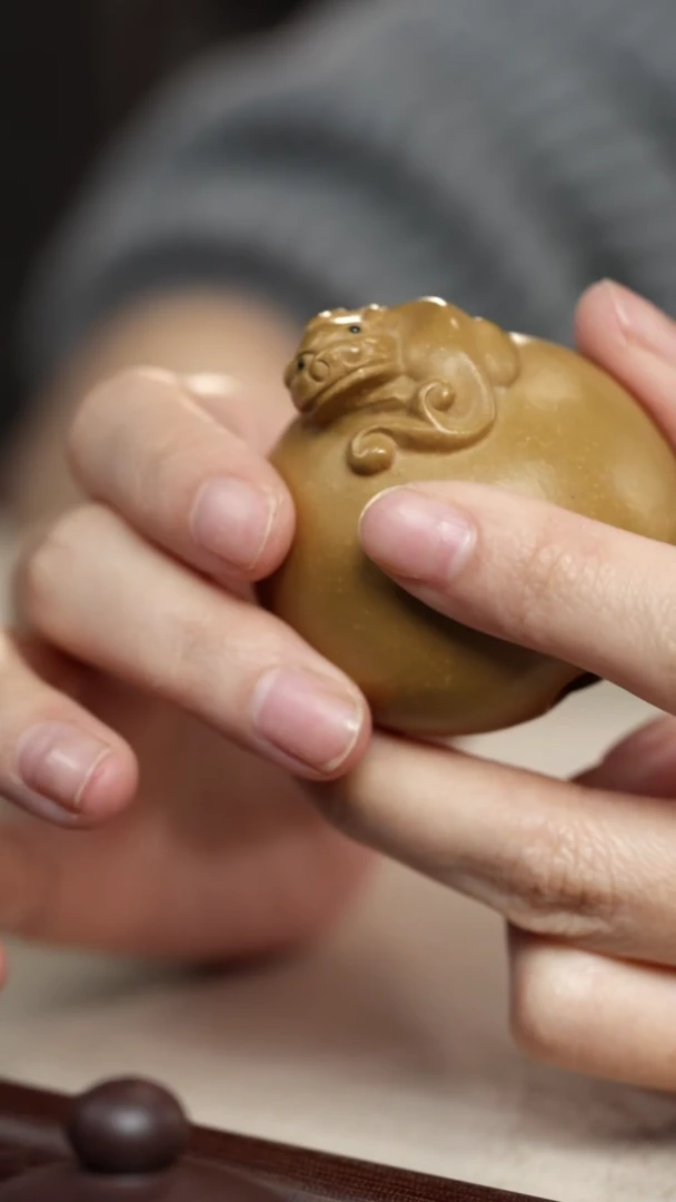 茶壶紫砂铃铛貔貅-黄段