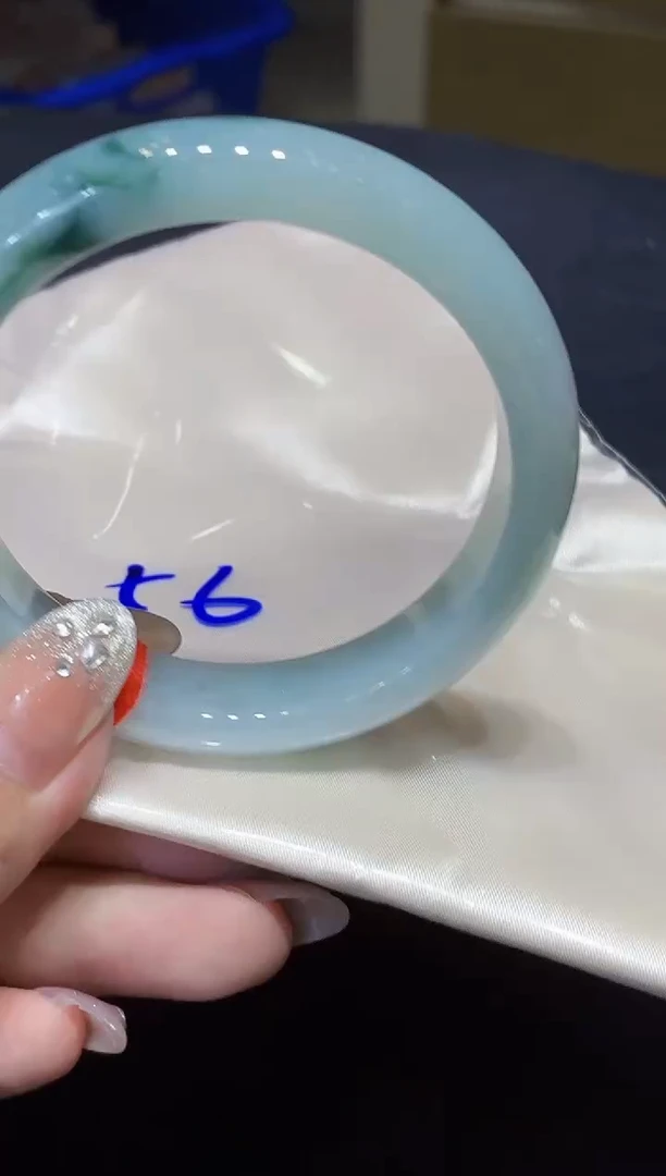 未镶嵌手镯翡翠翡翠手镯56